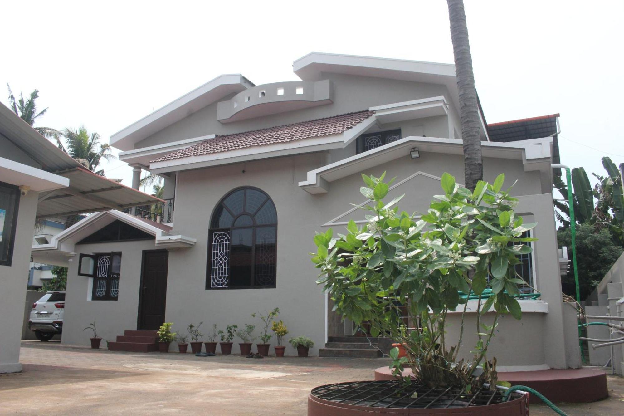 Tropical Villa Homestay Мангалор Екстериор снимка